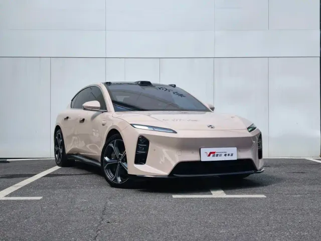 Nio ET5 — Фото автомобиля 3