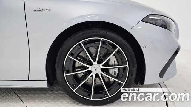 Mercedes-Benz A-Class — Фото автомобиля 5