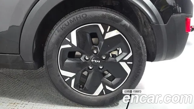 Kia Niro — Фото автомобиля 6
