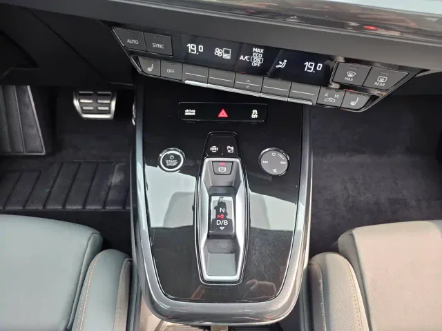Audi Q4 e-tron — Фото автомобиля 17