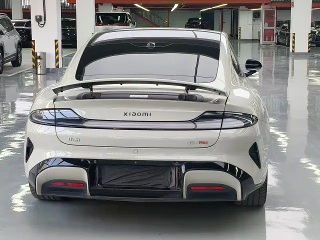 Xiaomi SU7 — Фото автомобиля 17