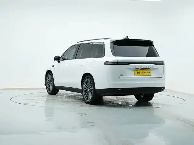 Leapmotor C16 — Фото автомобиля 7