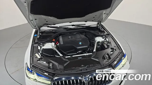 BMW 5-Series — Фото автомобиля 4