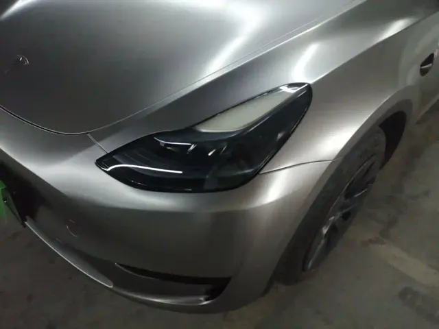 Tesla Model Y — Фото автомобиля 23