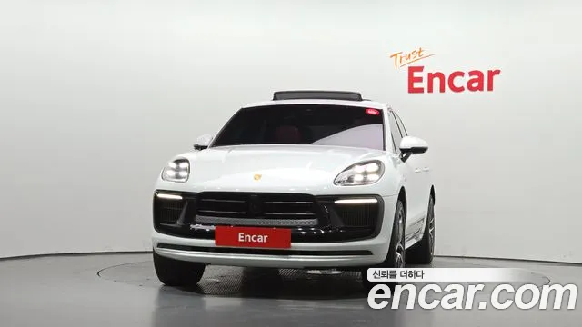 Porsche Macan — Фото автомобиля 3