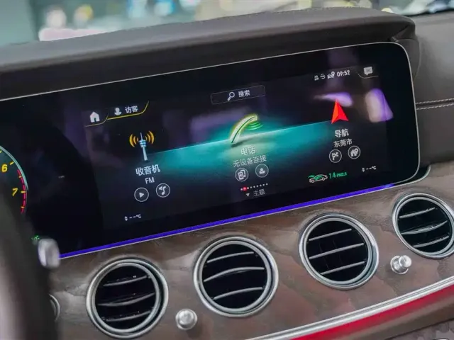 Mercedes-Benz E-Class — Фото автомобиля 13