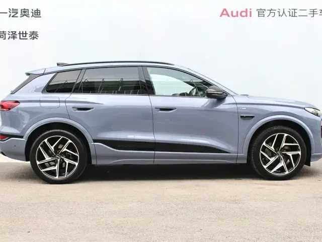 Audi Q6L e-tron — Фото автомобиля 3
