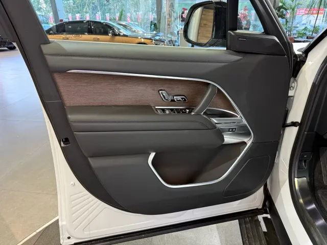 Land Rover Range Rover — Фото автомобиля 7