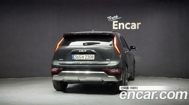 Kia Niro The All New Niro Signature — Фото автомобиля 3