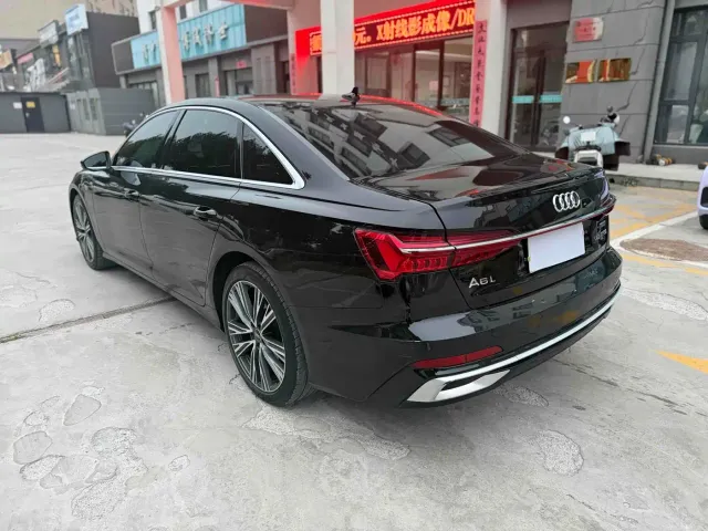 Audi A6L — Фото автомобиля 9