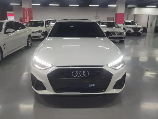 Audi Audi A4L 2022 40 TFSI Luxury Dynamic — Фото автомобиля 2