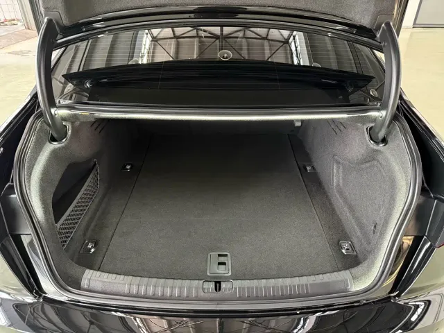 Audi A6L — Фото автомобиля 13