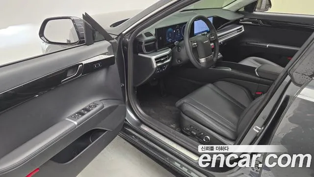 Hyundai Grandeur GN7 — Фото автомобиля 10
