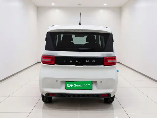 Wuling Hongguang Mini EV — Фото автомобиля 5