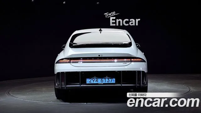 Hyundai Ioniq6 Long Range AWD — Фото автомобиля 4