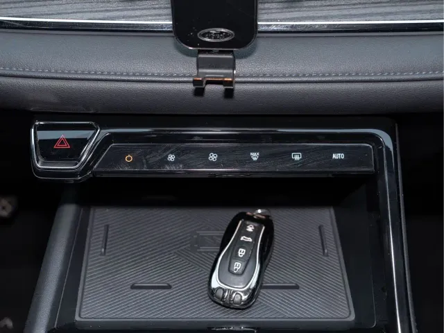 Ford Lingrui — Фото автомобиля 22