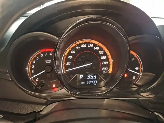 Toyota YARiS L Zhi Xuan — Фото автомобиля 11