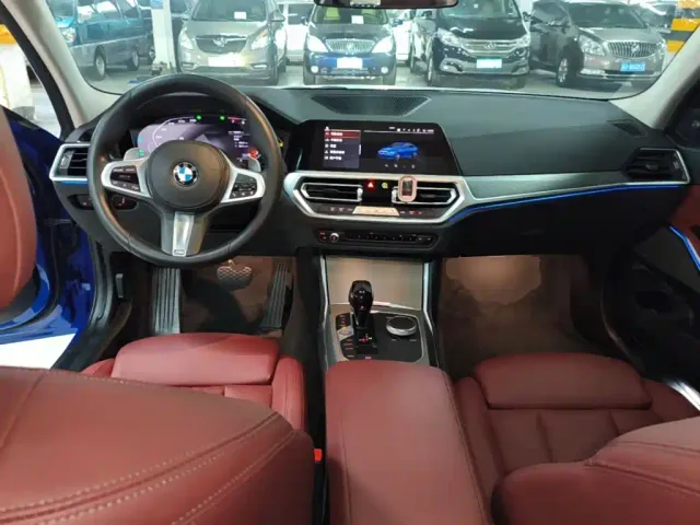 BMW 3 Series — Фото автомобиля 9