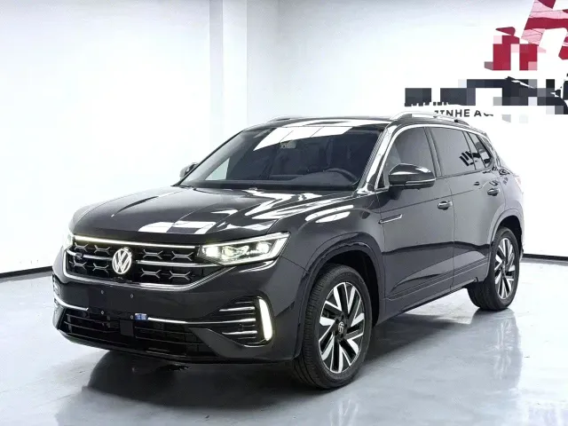 Фотография автомобиля — Volkswagen Tayron