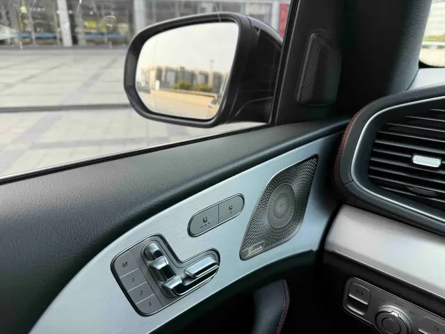 Mercedes-Benz GLE-Class AMG — Фото автомобиля 11