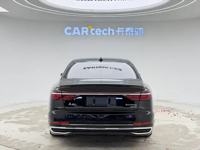 Audi A8 — Фото автомобиля 5