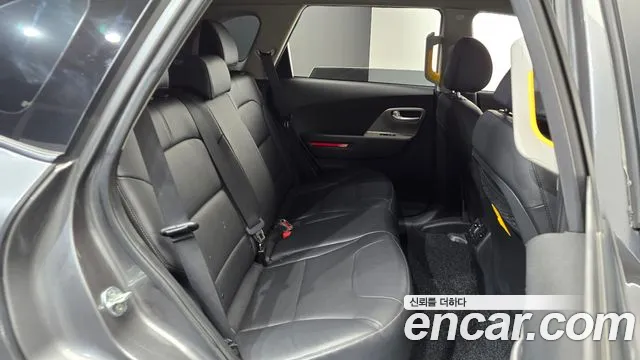 Kia Niro Niro Plus Air (Такси) — Фото автомобиля 11