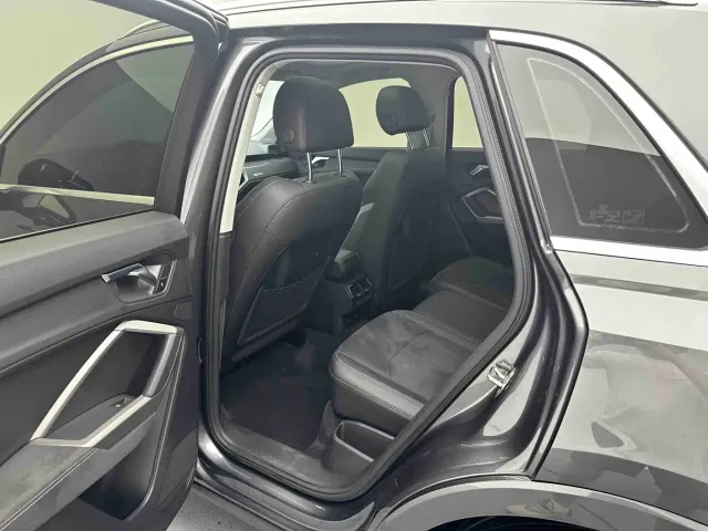 Audi Q3 — Фото автомобиля 12