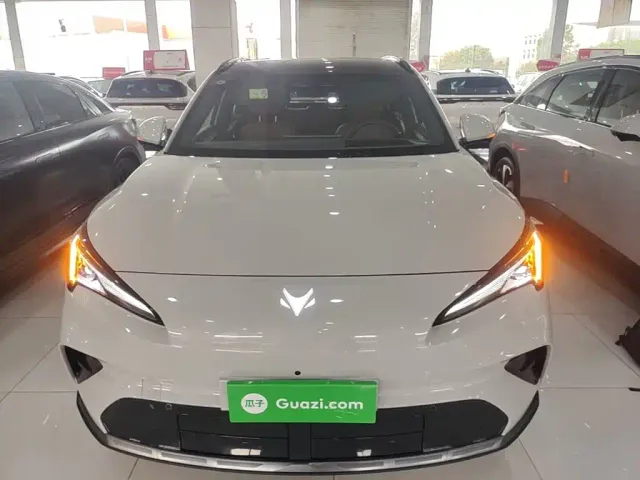 Arcfox Alpha T5 — Фото автомобиля 2