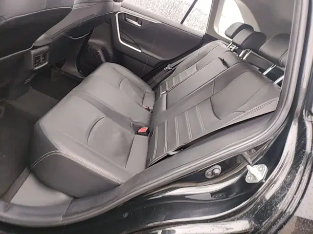 Toyota Wildlander — Фото автомобиля 16