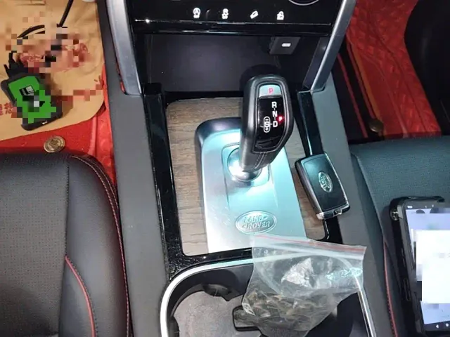 Land Rover Discovery Sport — Фото автомобиля 13