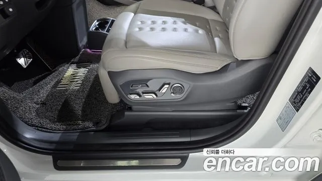Kia EV9 — Фото автомобиля 30
