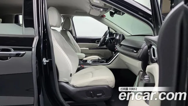 Kia Canival Carnival 4 поколение Бензин 7 мест Signature — Фото автомобиля 10