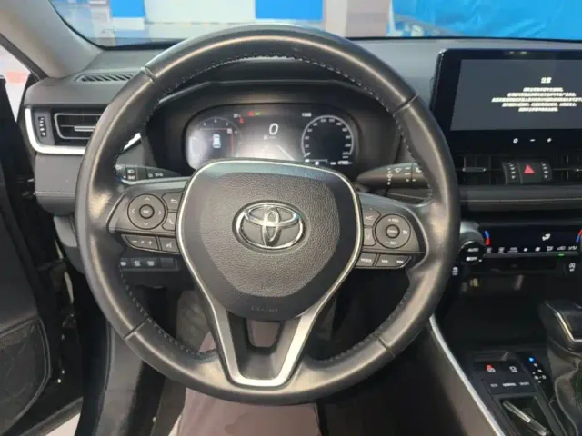 Toyota Wildlander — Фото автомобиля 10