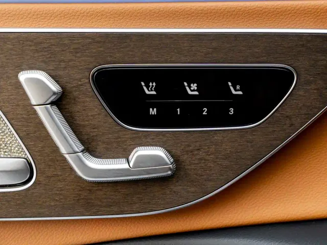 Mercedes-Benz E-Class — Фото автомобиля 22