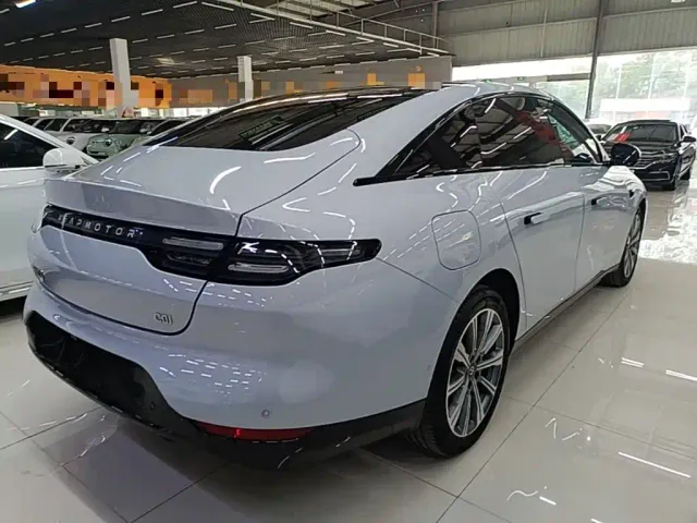 Leapmotor C01 — Фото автомобиля 6