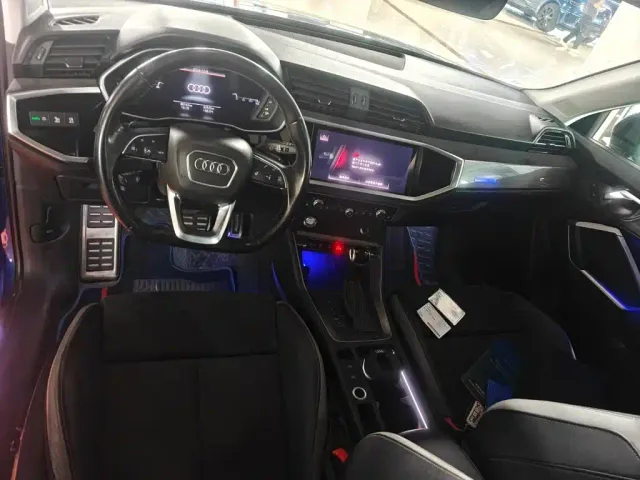 Audi Q3 — Фото автомобиля 9