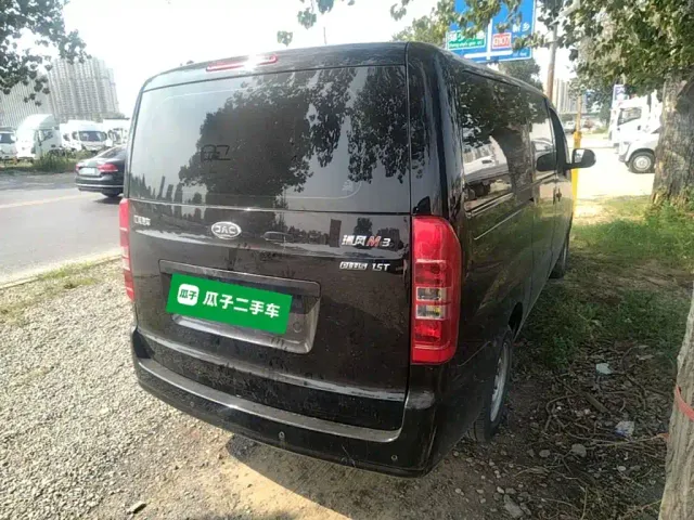 JAC Refine M3 — Фото автомобиля 6