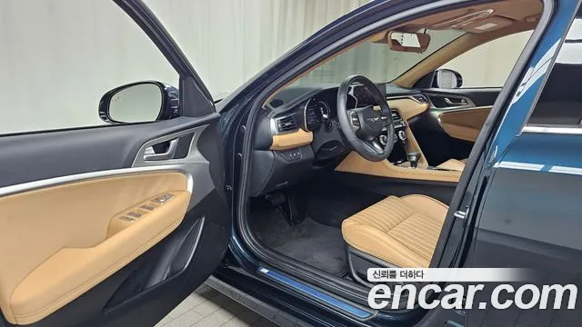 Genesis G70 — Фото автомобиля 10