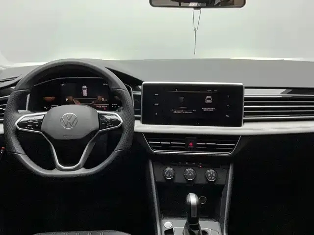 Volkswagen Tiguan L — Фото автомобиля 2