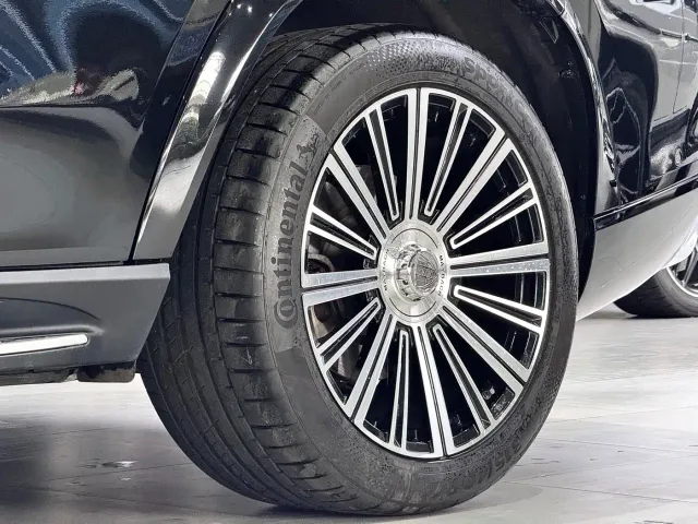 Mercedes-Benz GLS-Class — Фото автомобиля 12