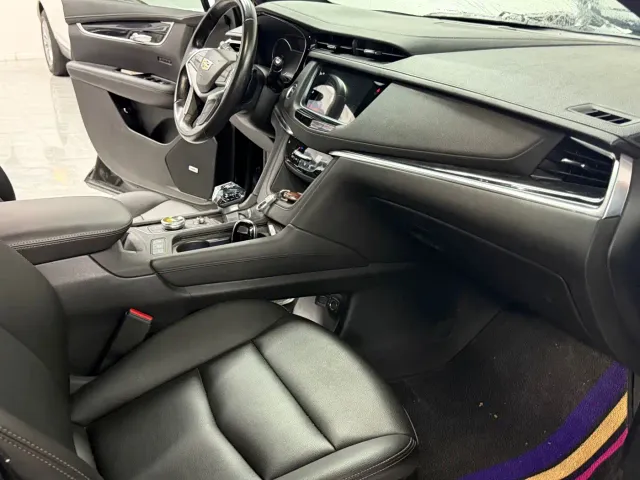 Cadillac XT5 — Фото автомобиля 10