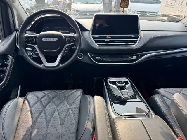 Maxus G20 — Фото автомобиля 10