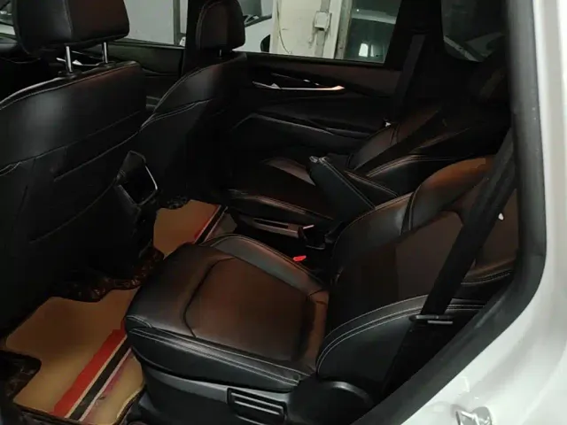 Maxus G50 — Фото автомобиля 16