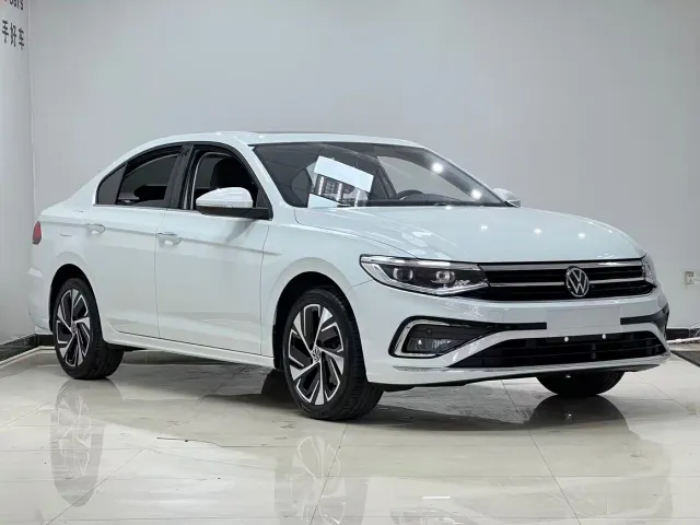 Volkswagen Bora — Фото автомобиля 3