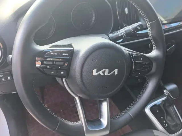 Kia KX1 — Фото автомобиля 15