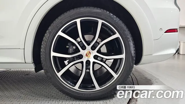 Porsche Cayenne PO536 — Фото автомобиля 6