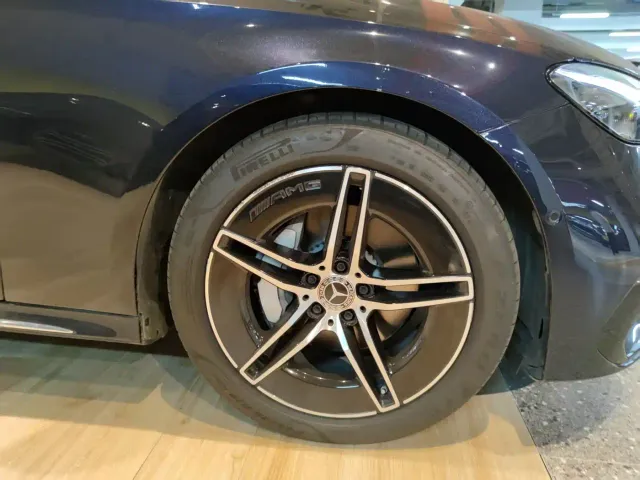 Mercedes-Benz E-Class — Фото автомобиля 15