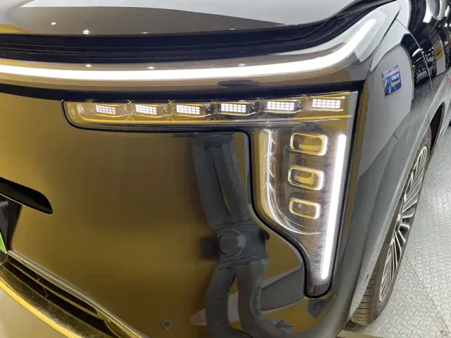 IM Motors LS9 — Фото автомобиля 8