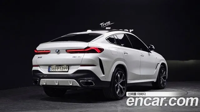 BMW X6 — Фото автомобиля 2