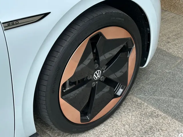 Volkswagen ID.3 — Фото автомобиля 12